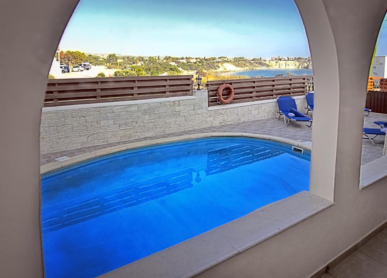 Chronas By Prestige Bookings Coral Bay Exteriér fotografie
