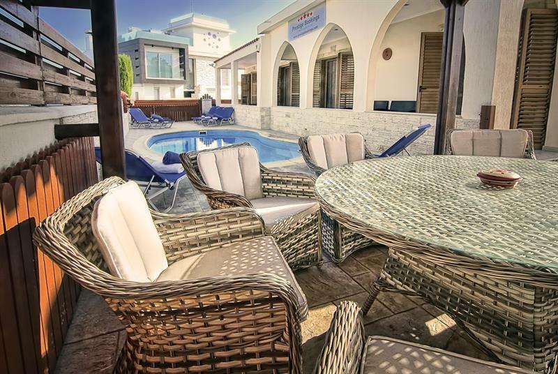 Chronas By Prestige Bookings Coral Bay Exteriér fotografie